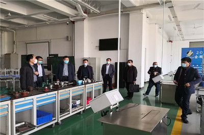 熱烈歡迎旭陽集團副總裁苑?，F一行到山東化工技師學院參觀考察